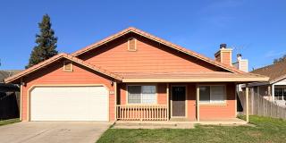 2 WEEKS FREE RENT March Special - Roomy 4-bedroom house in Waterford Gallery 1