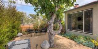 Beautifully Remodeled Home in Fantastic Westside Village/Palms location Gallery 4