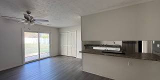 Charming 3 Bed 2 Bath Home with Fenced Yard Gallery 8