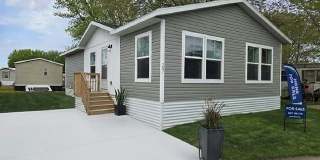 207 Spruce Lane Gallery 1