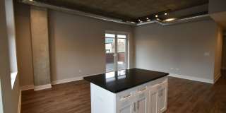 3833 N Broadway Gallery 180