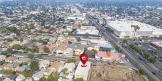 1308 E Oaks Street Gallery 24