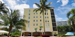 3483 Gulf Shore Blvd N unit: 105 Gallery 14