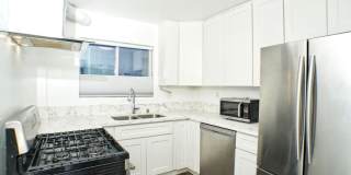 1522 N HARVARD Gallery 2