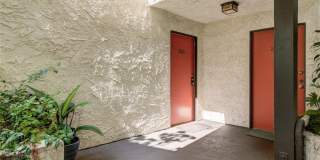 8400 De Longpre Avenue Gallery 4