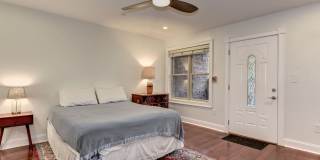 Historic Victorian Charm Meets Modern City Living — 1 BR + Den / 2 BA in Columbia Heights Gallery 17