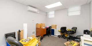 156 MAPLE Avenue E Gallery 24