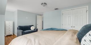 12 Mariner Way Gallery 21