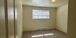 (526) Halpert Duplexes - 4 Bedroom / 2 Bathroom Gallery 11