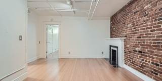 954 North Pearl Street Gallery 7