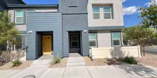 Beautiful Townhome In Henderson Gallery 1