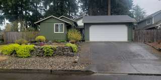 Adorable One-Level House with Huge Backyard in Vancouver! Gallery 1