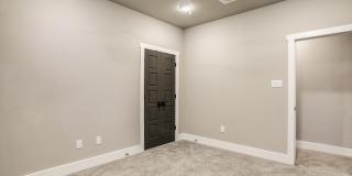 256 CLAREMONT AVE Gallery 19