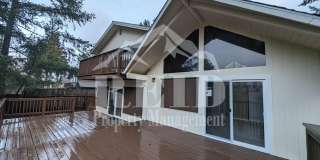 Charming 2-Bedroom Belfair Home Gallery 1