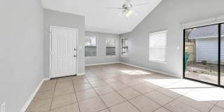 Adorable 3 Bed 2 Bath House for rent Gallery 5