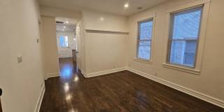 2541 N Southport Avenue, Gallery 1