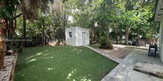 565 NE 65th St # 2 Gallery 7