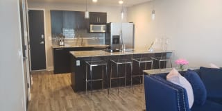 909 Walnut 909 Walnut Gallery 3