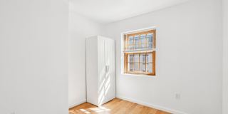 1223 SPRUCE Street Gallery 21