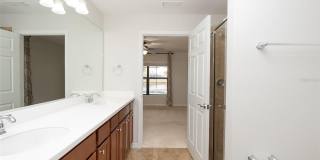 19261 ISADORA Gallery 25