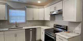 Centrally Located 3/2 Gallery 1