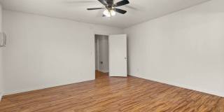 15540 Moorpark St Gallery 8