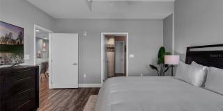 525 E JACKSON STREET Gallery 22