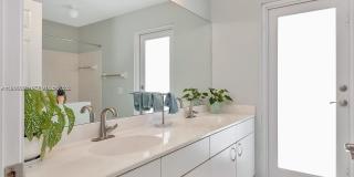 1800 Water Ridge Dr Gallery 44