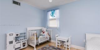 4020 Crystal Lake Dr Gallery 17