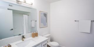 Newport Village Apartments Gallery 11