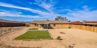 29 Palms home in great neighborhood! Gallery 34