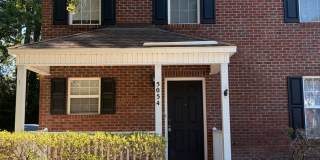5054 Lamppost Circle Gallery 1