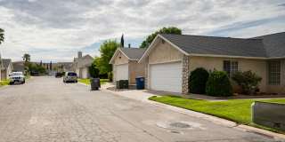 3 bedroom home Community Pool - Pet Friendly! Gallery 8