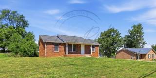 **SPRING SPECIAL: FIRST FULL MONTH FREE Three Bedroom home in Clarksville with Basement! Gallery 6