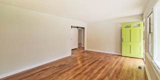 COMING SOON! Cutest 2/1 Bungalow in Hapeville - Housing Vouchers Accepted Gallery 7