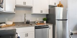 New South Side Apartments at 905 Bingham Gallery 31