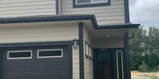 2BED 2.5 BATH - BEAUTIFUL TOWNHOME IN A QUIET NEIGHBORHOOD Gallery 2