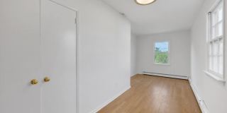 2743 Boston Post Road Gallery 13