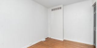3822 6TH Street Gallery 15