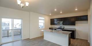 4 Bedroom 3 Bath Home in Wellington! Gallery 5