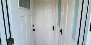 Single Family Home - Over 1 Acre of Land! Gallery 4