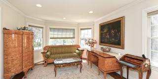 13 Sheppard Street Gallery 7