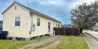 4501 Majestic Oaks Gallery 1