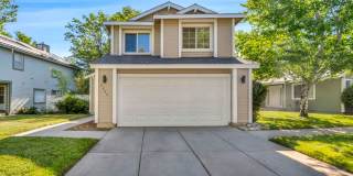 MOVE-IN READY SOUTH RENO GEM WITH EV CHARGER, OFFICE & RESORT-STYLE AMENITIES Gallery 1