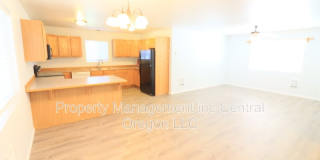 2010 NE Full Moon Dr Gallery 5