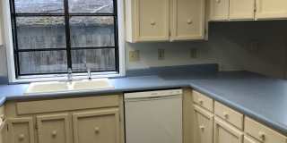 Nice 2 Story 3 Bedroomd 2 Bathrooms-Townhome Gallery 11