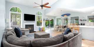 Fully Furnished Coastal Retreat Near Wrightsville Beach in Desirable Masonboro Neighborhood Gallery 7