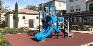Beautiful 4 Bedroom Condominium with Attached Garage Located in Gated Community of Eastvale Beautiful 4 Bedroom Condominium with Attached Garage Located in Gated Community of Eastvale Gallery 22
