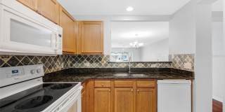 6928 HAWTHORNE TRACE LANE Gallery 13