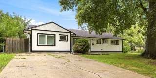 Freshly Renovated 5 Bedroom, 2 Bath Home Available Now! Gallery 1
